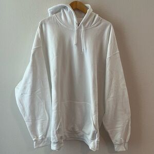 NWOT Gildan 18500 Heavy Blend Hoodie